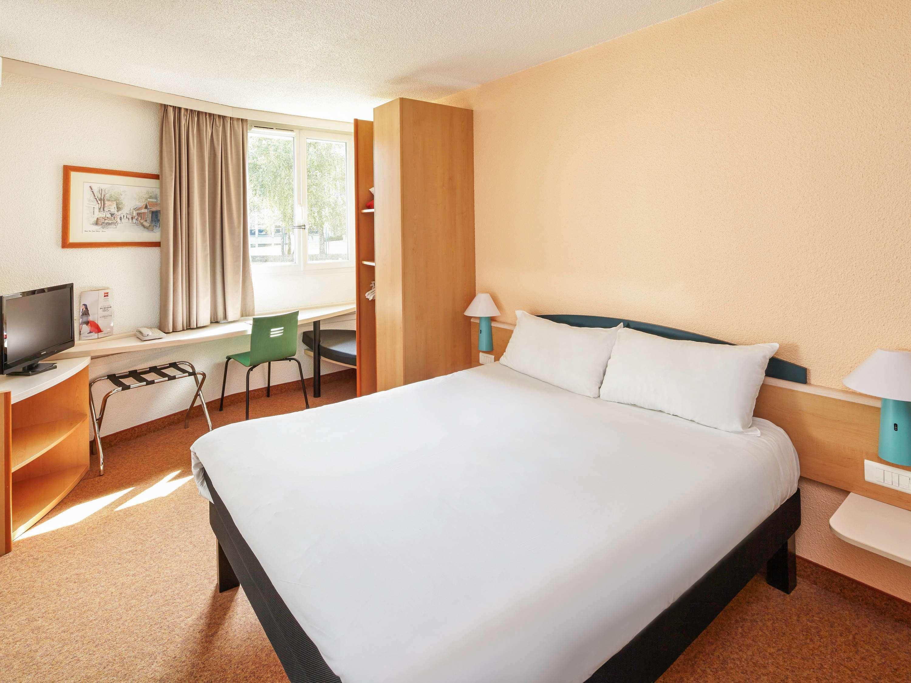 Hotel Ibis Chartres Ouest Luce Exteriér fotografie