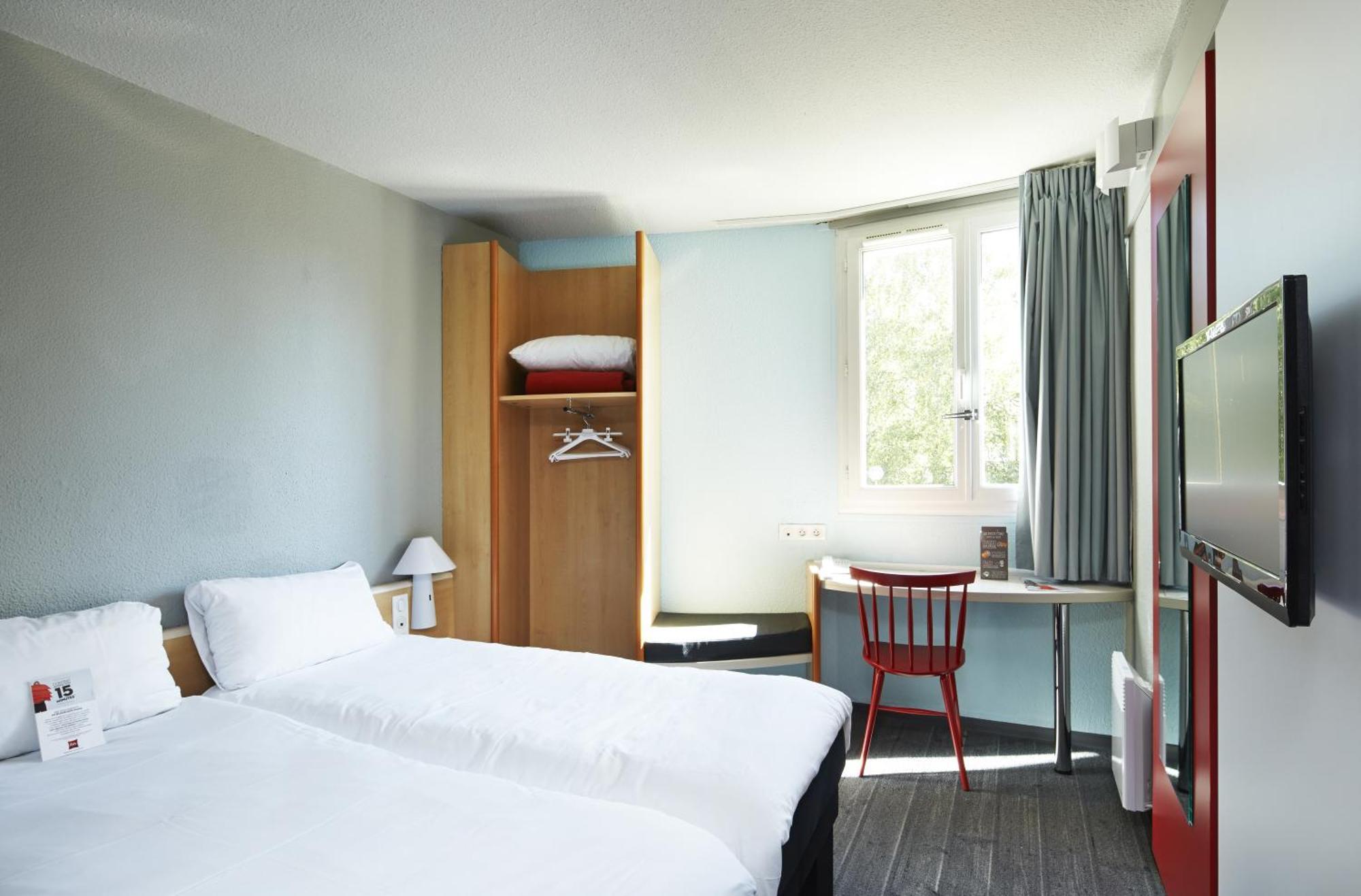 Hotel Ibis Chartres Ouest Luce Pokoj fotografie